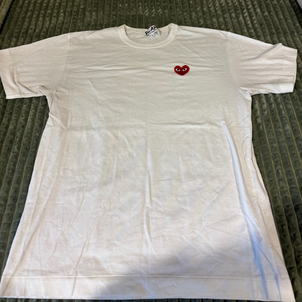 White unisex t-shirt